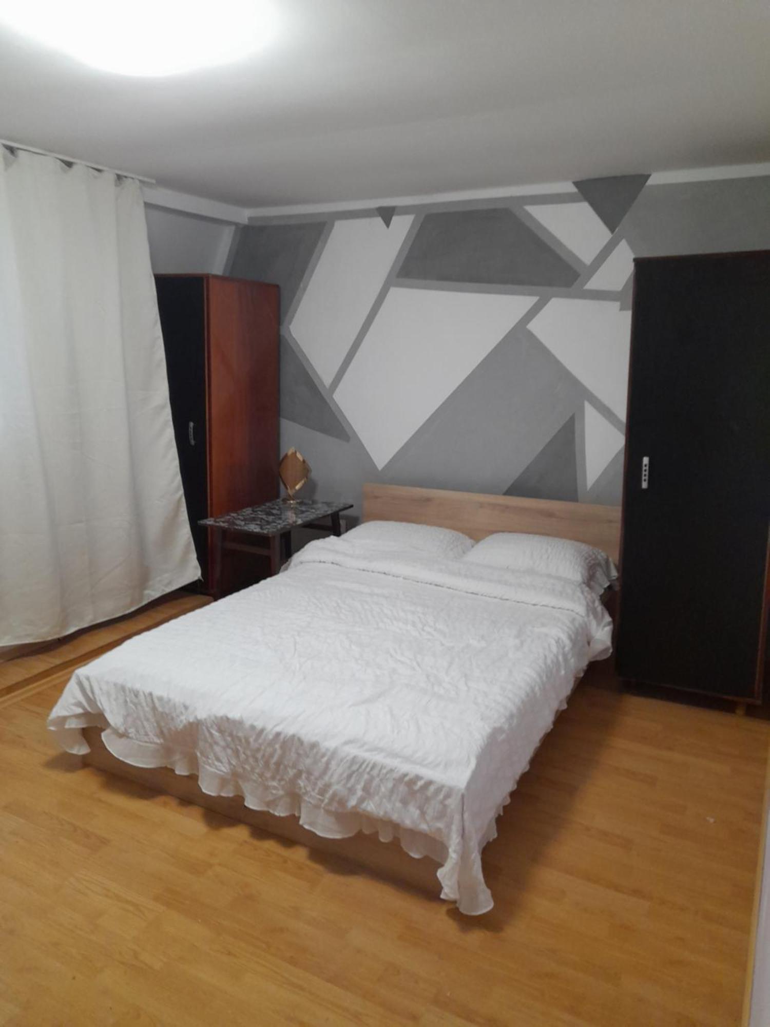 شقة Garsoniera Sic Zona Terapia Zona Linistita La Casa Cu Parcare كلوج-نابوكا المظهر الخارجي الصورة